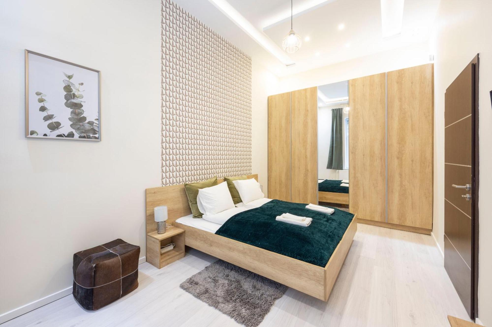 Luxury Downtown Dream Home By Prestige Homes 부다페스트 외부 사진